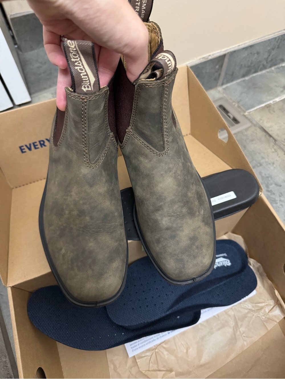 Blundstone 1306 Chelsea Boot in rustic Brown UK 3.5 women 6.5